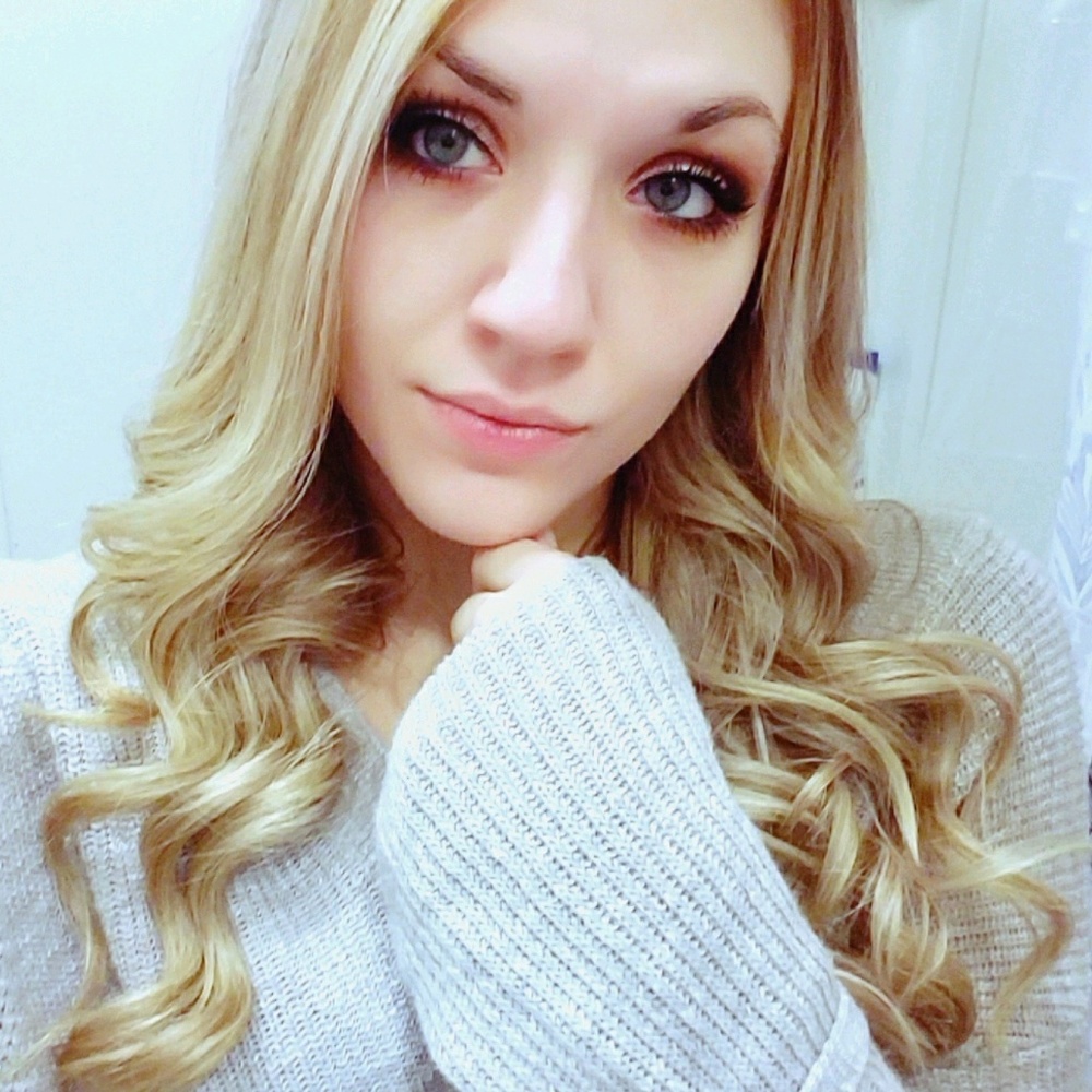 Meet your Posher, Kenzie